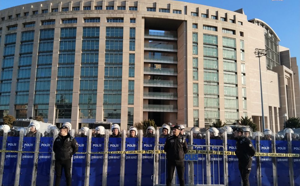 İMAMOĞLU: İFTİRAYA KARŞI HUKUKLA YANIT VERECEĞİZ