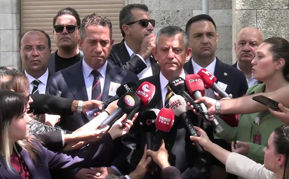 ÖZEL'DEN ERDOĞAN'A"MİLLET MERKEZLİ SİYASET YAPIYORUZ"