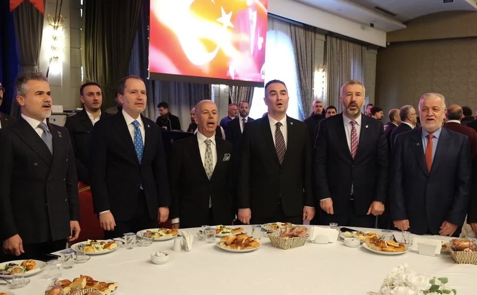 FATİH ERBAKAN'dan ERDOĞAN'a "TRUMP'ı DURDURTMA" ÇAĞRISI