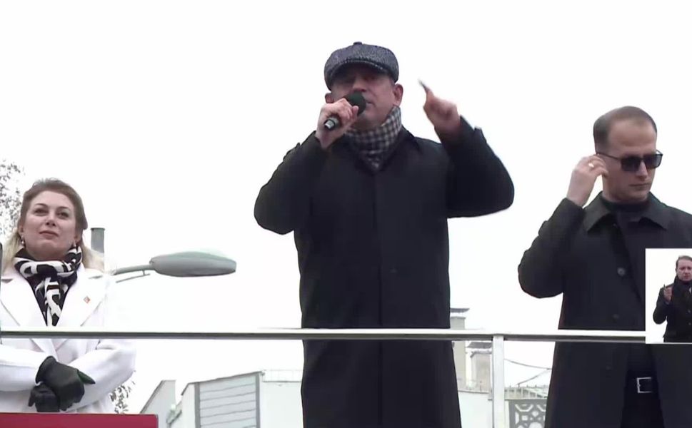 ÖZGÜR ÖZEL: "TRUMP'IN DÜZENİ DÜNYA DÜZENİ OLAMAZ"