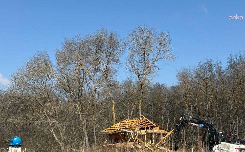 İSKİ, TERKOS HAVZASINDAKİ KAÇAK YAPILARI KALDIRDI