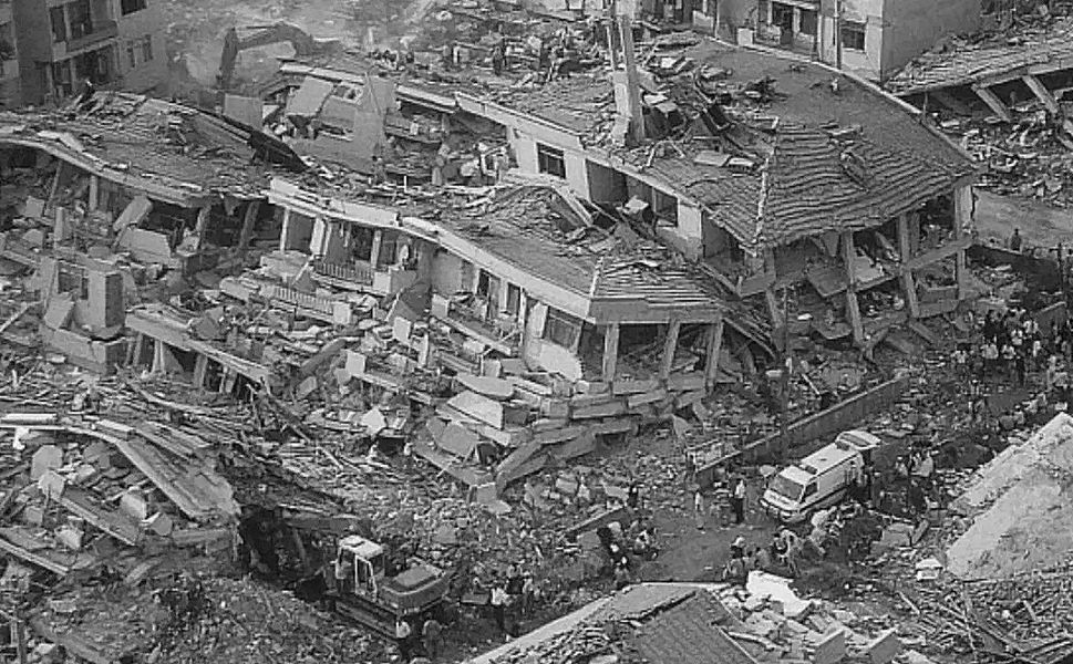 17 AĞUSTOS 1999, TAM 27 YIL GEÇTİ FELAKETİN ÜSTÜNDEN!