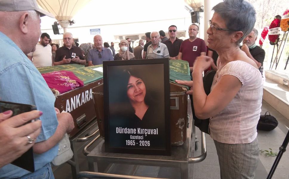 GAZETECİ DÜRDANE KIRÇUVAL ANKARA'DA EBEDİYETE UĞURLANDI