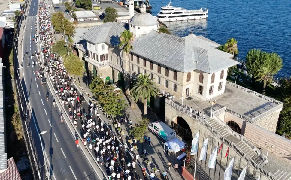 YEŞİLAY YARI MARATONU İSTANBUL'DA KOŞULDU