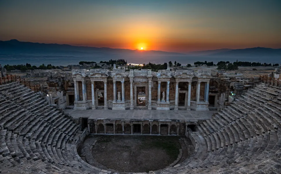 İTALYA VE TÜRKİYE'NİN PAMUKKALE'DE ARKEOLOJİK BULUŞMASI