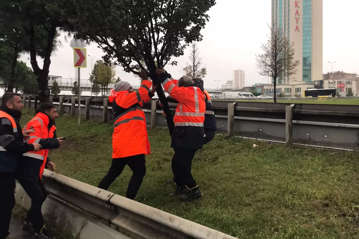 İSTANBUL'DA AYLIK TOPLAM YAĞIŞIN 4 KATI BİR GÜNDE DÜŞTÜ
